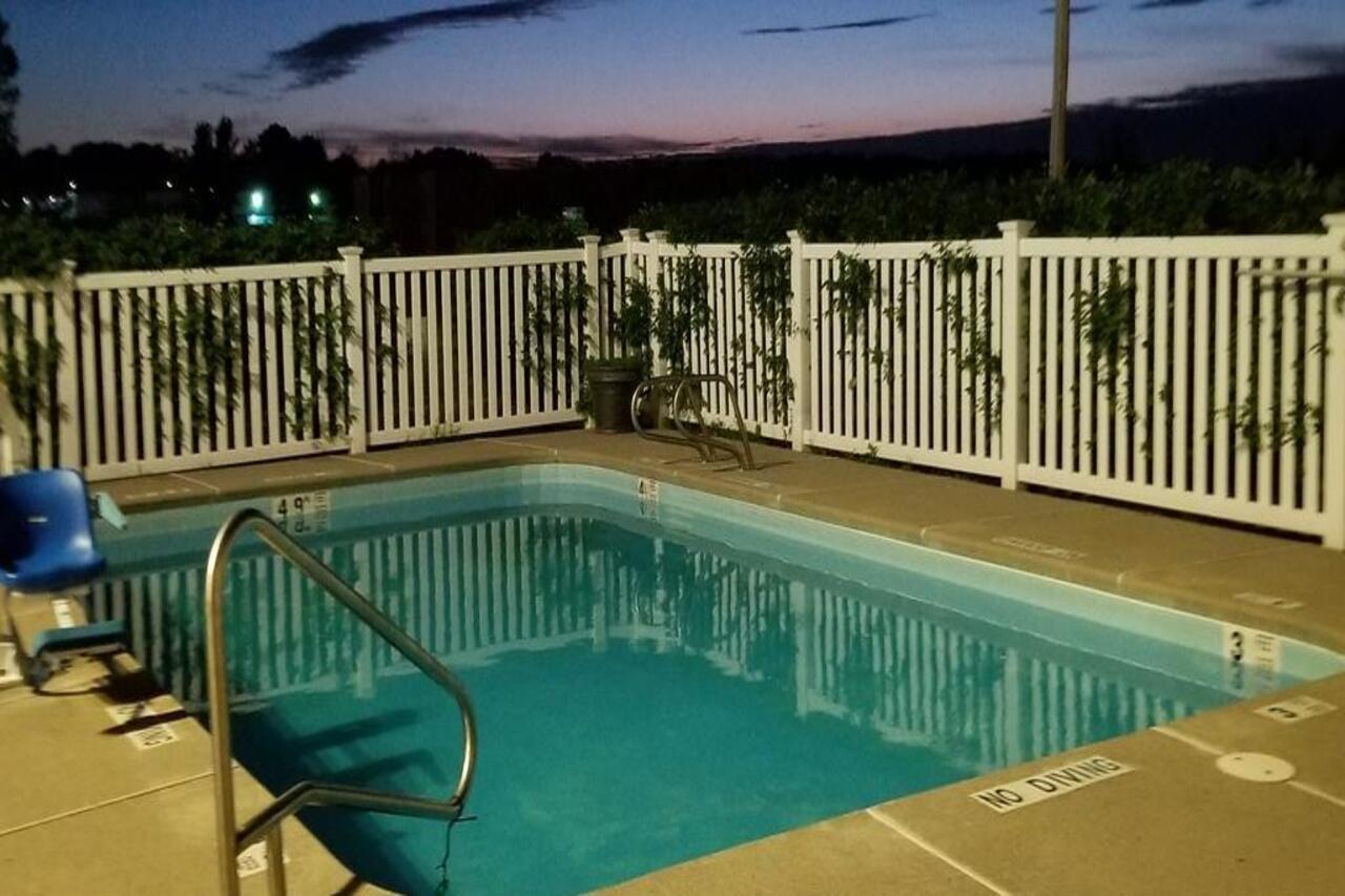 Fairbridge Inn & Suites Batavia-Darien Amusement Park מראה חיצוני תמונה
