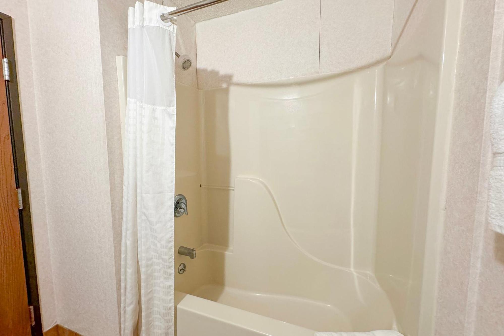 Fairbridge Inn & Suites Batavia-Darien Amusement Park מראה חיצוני תמונה